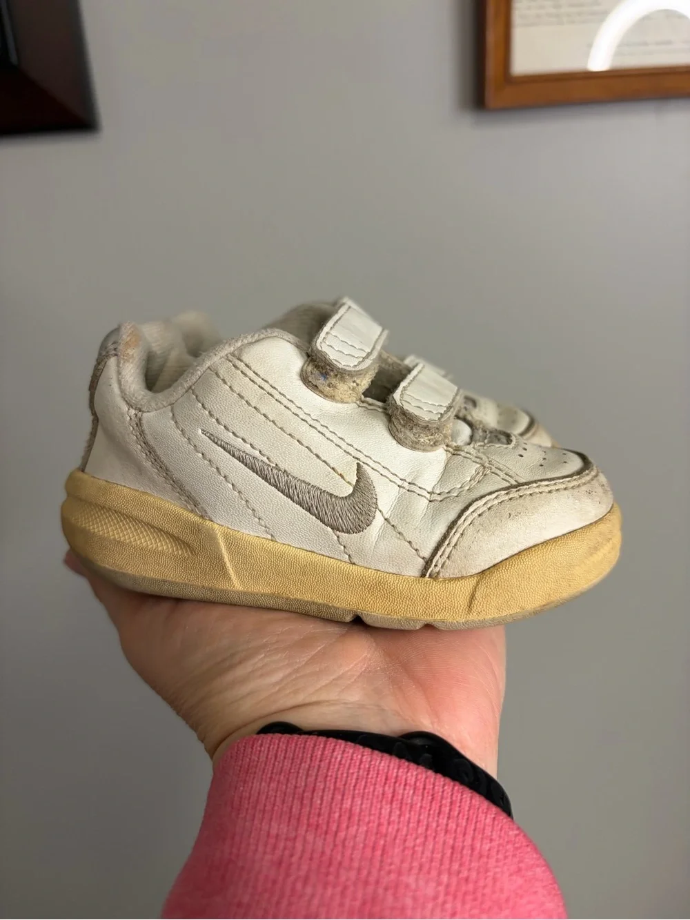 2007 Nike white adjustable baby walker sneakers shoes size 5C
